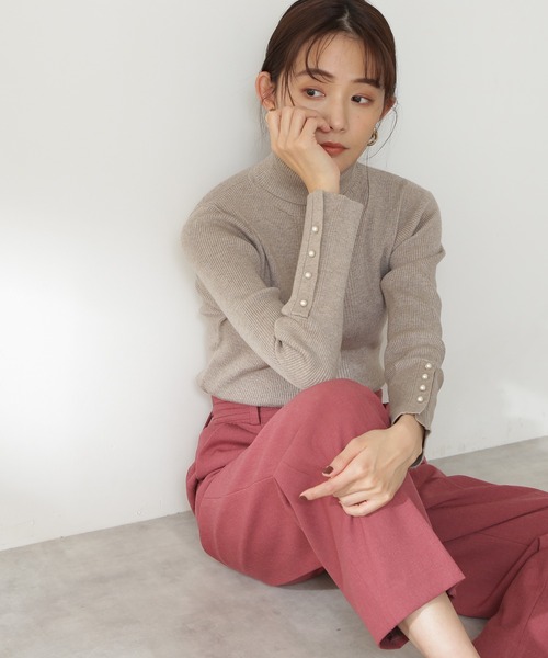 N.(N. Natural Beauty Basic)(エヌエヌナチュラルビューティーベーシック)の「◆パールボタンタートルネックニット(ニット/セーター・レディース・ミント/オフホワイト/ベージュ/ネイビー・MEDIUM)」の9枚目の写真