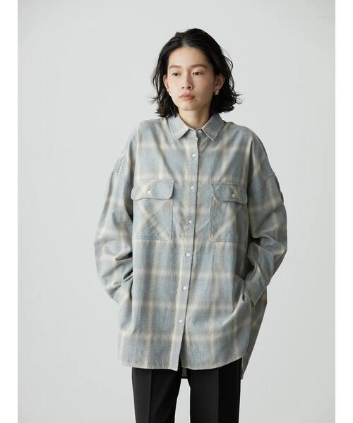 AMERICAN HOLIC（アメリカンホリック）の「オーバーサイズシャツ（シャツ/ブラウス・レディース・アイボリー/チェック・M/L）」の4枚目の写真