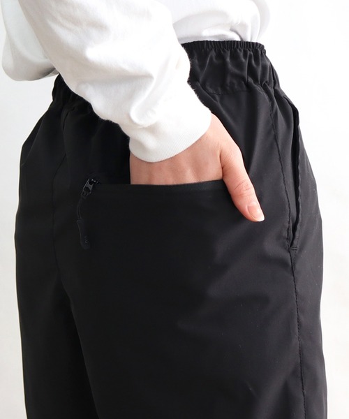 KiU（キウ）の「水陸両用ウォーターリペレント ショートパンツ（その他パンツ・メンズ・ブラック/ベージュ/パープル/ターコイズブルー/グレイッシュベージュ・MEDIUM/LARGE/X-LARGE）」の7枚目の写真
