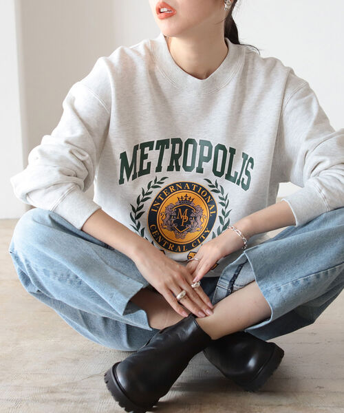 BeAMS DOT（ビームスドット）の「【WEB限定】BeAMS DOT / カレッジロゴ オーバースウェット（スウェット・レディース・グレー/ネイビー・FREE）」の9枚目の写真