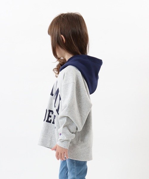 Champion(チャンピオン)の「【Champion/チャンピオン】キッズ リバースウィーブ(R) フーデッドスウェットシャツ(パーカー・キッズ・シルバーグレー/オレンジ/ネイビー・120/110/130/140/100)」の11枚目の写真