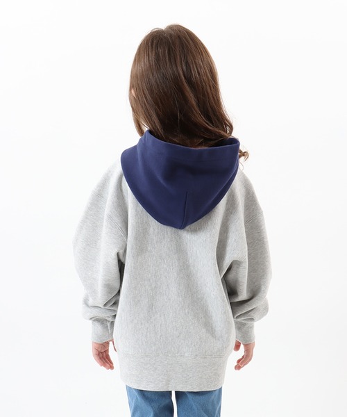 Champion(チャンピオン)の「【Champion/チャンピオン】キッズ リバースウィーブ(R) フーデッドスウェットシャツ(パーカー・キッズ・シルバーグレー/オレンジ/ネイビー・120/110/130/140/100)」の10枚目の写真