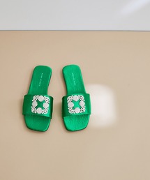 ビジューフラットサンダル