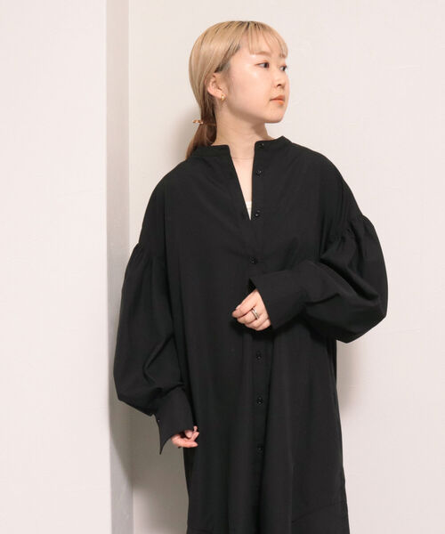 fredy emue（フレディエミュ）の「マーメイドシャツワンピース（シャツワンピース・レディース・ブラック/オフホワイト/サックスブルー・38）」の13枚目の写真