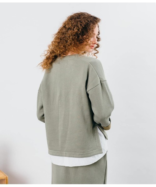 SIPULI(シプリ)の「Organic Cotton Ratch pile Vネックスウェット(スウェット・レディース・アイボリー/カーキ・2/3)」の8枚目の写真