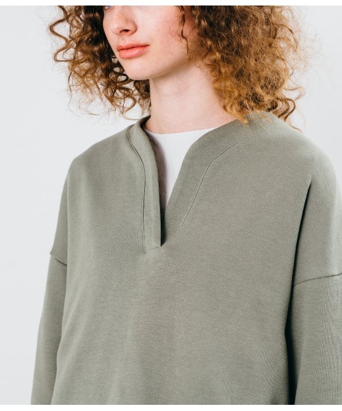 SIPULI(シプリ)の「Organic Cotton Ratch pile Vネックスウェット(スウェット・レディース・アイボリー/カーキ・2/3)」の10枚目の写真