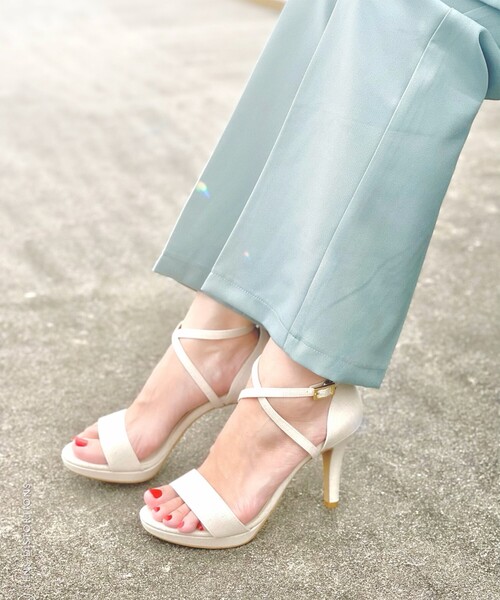 ESPERANZA（エスペランサ）の「◆クロスストラップアーモンドトゥサンダル（サンダル・レディース・チョコ/ブラック系2/アイボリー系2・LL/S/M/L）」の5枚目の写真