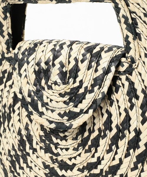 Ray BEAMS（レイビームス）の「BALI WERKSTATTE / Check Bag（ハンドバッグ・レディース・ブラック・ONE SIZE）」の4枚目の写真