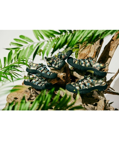 KEEN（キーン）の「NEWPORT RETRO / ニューポート レトロ / メンズ サンダル（サンダル・メンズ・マルチ・28cm/27cm/29cm/25cm/25.5cm/26cm/28.5cm/26.5cm/27.5cm）」の5枚目の写真