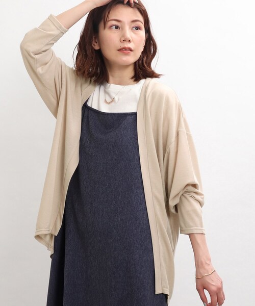 SHOO・LA・RUE(シューラルー)の「◆梨地トッパーカーディガン(カーディガン/ボレロ・レディース・ホワイト系/ベージュ/ピンク系/ブラック・03/04/02)」の4枚目の写真