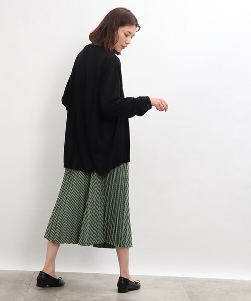 SHOO・LA・RUE(シューラルー)の「◆梨地トッパーカーディガン(カーディガン/ボレロ・レディース・ホワイト系/ベージュ/ピンク系/ブラック・03/04/02)」の21枚目の写真