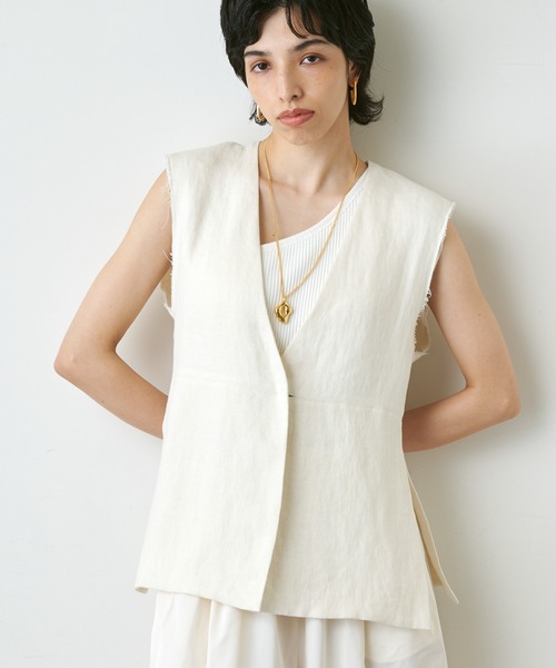Whim Gazette（ウィムガゼット）の「リネンVネックジレ（ベスト）」 - WEAR