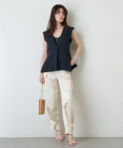 Whim Gazette（ウィムガゼット）の「リネンVネックジレ（ベスト）」 - WEAR