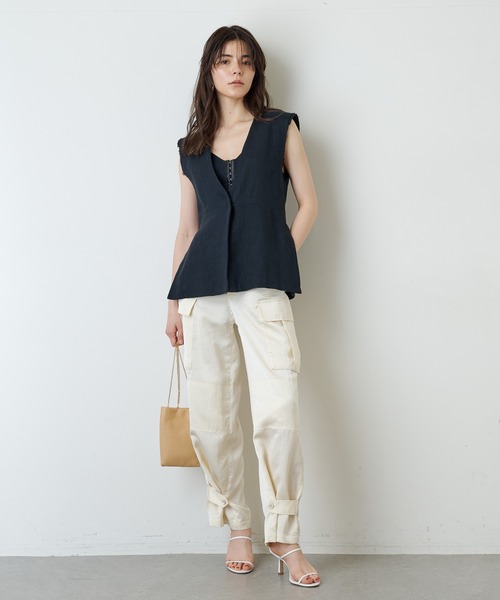 Whim Gazette（ウィムガゼット）の「リネンVネックジレ（ベスト）」 - WEAR