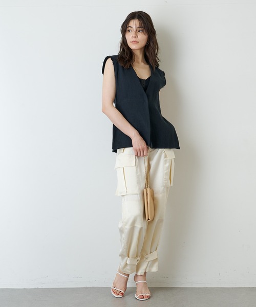 Whim Gazette（ウィムガゼット）の「リネンVネックジレ（ベスト）」 - WEAR