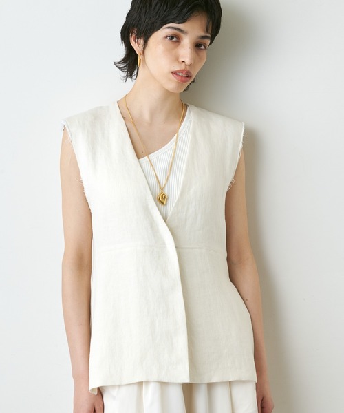 Whim Gazette（ウィムガゼット）の「リネンVネックジレ（ベスト）」 - WEAR