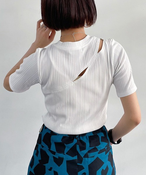 PAGEBOY（ページボーイ）の「スリットオープンリブプルオーバー（Tシャツ/カットソー・レディース・ブラック/オフホワイト/ホワイト系その他/ターコイズブルー・FREE）」の5枚目の写真