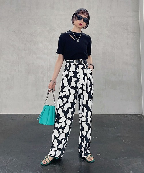 PAGEBOY（ページボーイ）の「スリットオープンリブプルオーバー（Tシャツ/カットソー・レディース・ブラック/オフホワイト/ホワイト系その他/ターコイズブルー・FREE）」の15枚目の写真