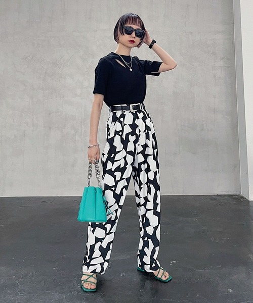 PAGEBOY（ページボーイ）の「スリットオープンリブプルオーバー（Tシャツ/カットソー・レディース・ブラック/オフホワイト/ホワイト系その他/ターコイズブルー・FREE）」の16枚目の写真