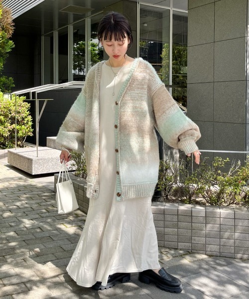 Kastane(カスタネ)の「【2022AWアイテム/WEB限定】カットティアードマキシワンピース(ワンピース・レディース・ブラック/アイボリー・1/2/0)」の15枚目の写真