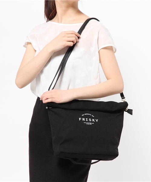 CIAOPANIC（チャオパニック）の「【Ciaopanic】CVロールクラッチ3WAYSD（ショルダーバッグ・レディース・ブラック/アイボリー・FREE）」の12枚目の写真