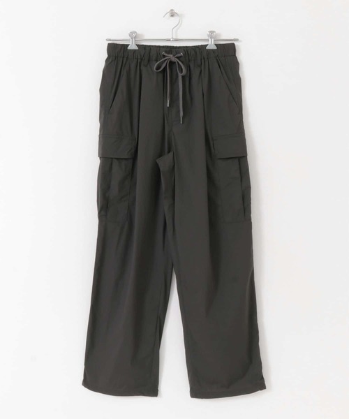 URBAN RESEARCH(アーバンリサーチ)の「AIR NYLON イージーカーゴパンツ(その他パンツ・メンズ・チャコールグレー/ブラック・SMALL/X-LARGE/MEDIUM/LARGE)」の16枚目の写真
