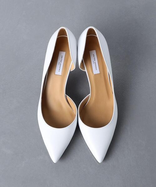 UNITED ARROWS(ユナイテッドアローズ)の「ポインテッドトゥ サイドオープン パンプス WHITE(パンプス・レディース・ホワイト・38/35/36/37/35h/36h/37h)」の5枚目の写真