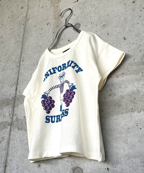 Life Support Products（ライフサポートプロダクツ）の「デイリープリントT（80～150cm）（Tシャツ/カットソー・キッズ・サンドベージュ/グレー系その他/ピンク/キナリ/グリーン/オフホワイト/ホワイト/パープル/グレー/ブルー/レッド/グレー系その他2/ブラック/ベージュ/アイボリー/マスタード/カーキ/ネイビー/オレンジ/チャコール・90/110/130/95/140/120/80/100/150）」の5枚目の写真