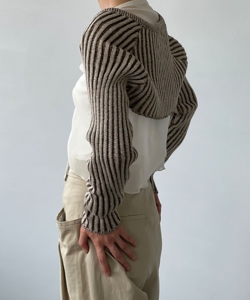 chuclla（チュクラ）の「リブニット ケープボレロ chw22a021（ニット/セーター・レディース・ブラウン・FREE）」の2枚目の写真