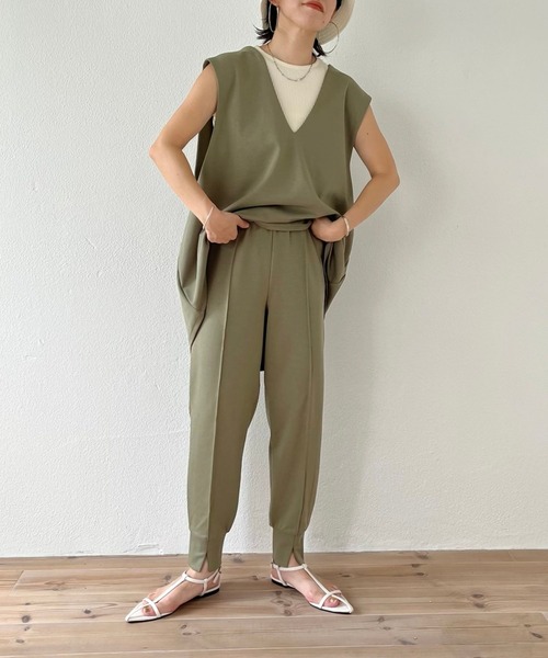 wee9s（ウィークス）の「center line ponte pants / センターラインポンチパンツ（スウェットパンツ・レディース・ブラック/ブラウン/カーキ/アイボリー・FREE）」の12枚目の写真