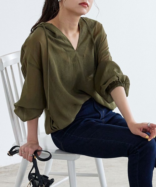 KOBE LETTUCE(コウベレタス)の「シアーフーディトップス(パーカー・レディース・オフホワイト/ベージュ/カーキ/ブラック系・FREE)」の4枚目の写真