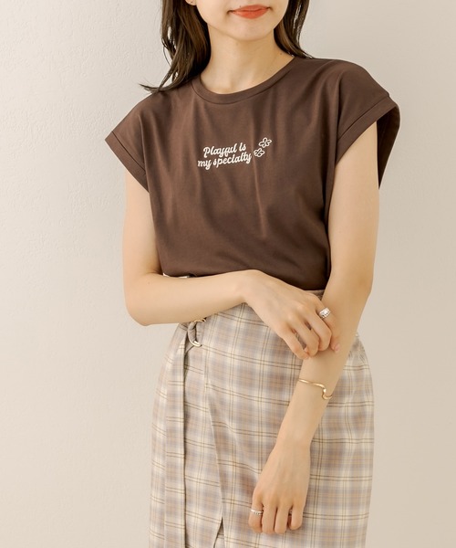 OLIVE des OLIVE（オリーブデオリーブ）の「フレンチスリーブＴシャツ（Tシャツ/カットソー・レディース・ブラック/ブラウン/オフホワイト/ラベンダー・FREE）」の19枚目の写真