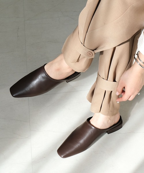 AmiAmi(アミアミ)の「スクエアトゥミュール(パンプス・レディース・ベージュ/ブラック/キャメル/アイボリー/チョコ/ブラック系その他/オートミール・L/LL/M/S)」の9枚目の写真