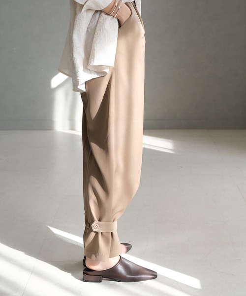 AmiAmi(アミアミ)の「スクエアトゥミュール(パンプス・レディース・ベージュ/ブラック/キャメル/アイボリー/チョコ/ブラック系その他/オートミール・L/LL/M/S)」の12枚目の写真