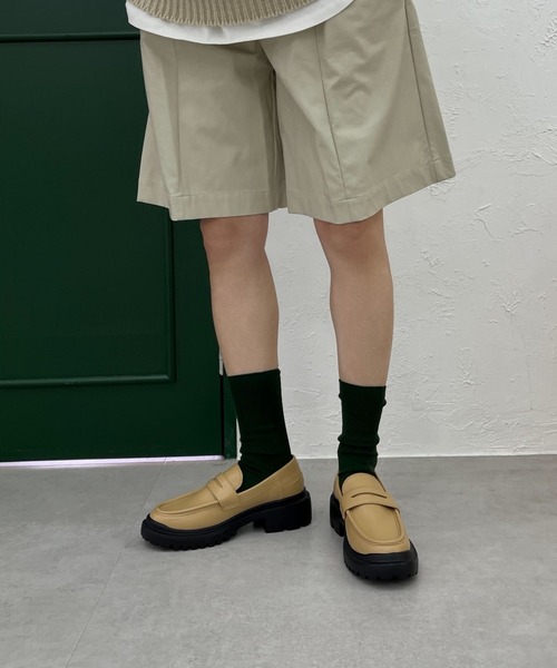 ORiental TRaffic(オリエンタルトラフィック)の「厚底コインローファー/21314(ローファー・レディース・ホワイト/ブラック/ベージュ・40/38/39/41/42/35/36/37/34)」の3枚目の写真