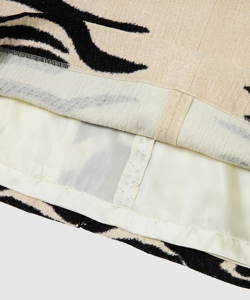 DRIES VAN NOTEN（ドリスヴァンノッテン）の「SHEA 5159 W.W.SKIRT ECR（スカート・レディース・ホワイト系その他・34/36）」の4枚目の写真