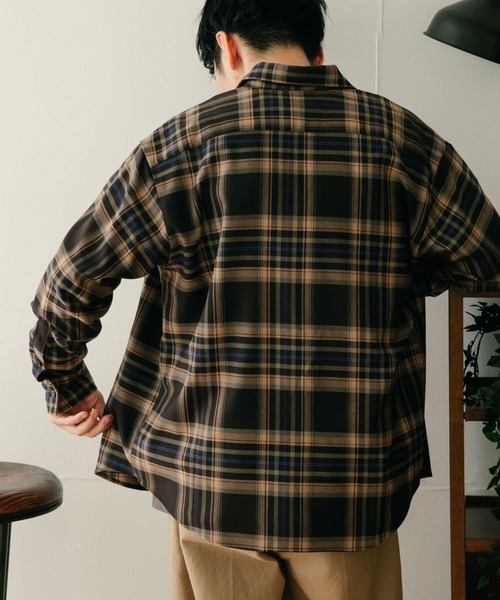 ITEMS URBANRESEARCH（アイテムズ アーバンリサーチ）の「TRストレッチ チェック レギュラーカラーシャツ（シャツ/ブラウス・メンズ・ネイビー/ブラウン/グレー・MEDIUM/LARGE）」の5枚目の写真