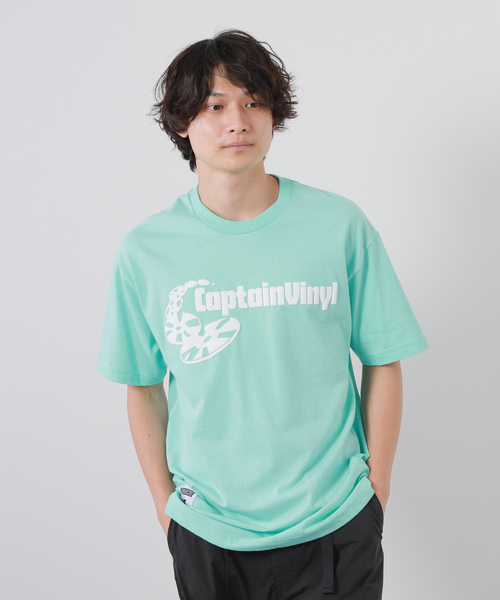 JOURNAL STANDARD(ジャーナルスタンダード)の「【RECOGNIZE】 CAPTAIN VINYL T-SH(Tシャツ/カットソー・メンズ・サックスブルー/ピンク/イエロー/グリーン・LARGE/X-LARGE)」の3枚目の写真