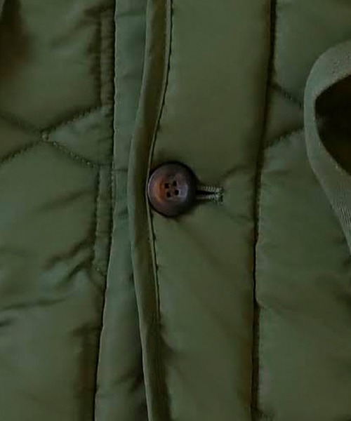 antiqua(アンティカ)の「×着方次第で印象変わる。キルティングジャケット(ダウンジャケット/コート・レディース・ホワイト/ブラック/カーキ・FREE)」の10枚目の写真