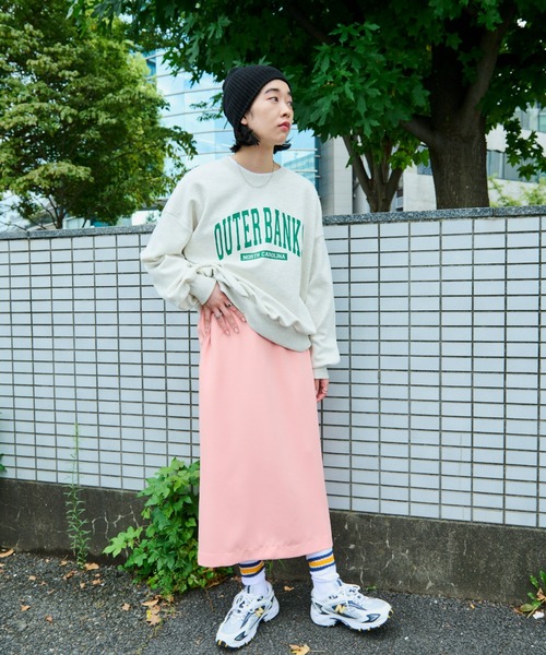 Auntie Rosa Holiday(アンティローザホリデー)の「オーバーサイズBIGロゴスウェット(スウェット・レディース・ナチュラル/グレー/ブラック・FREE)」の8枚目の写真