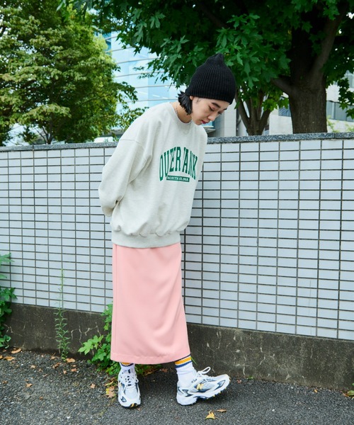 Auntie Rosa Holiday(アンティローザホリデー)の「オーバーサイズBIGロゴスウェット(スウェット・レディース・ナチュラル/グレー/ブラック・FREE)」の11枚目の写真
