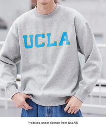 UCLA（ユーシーエルエー）の「カレッジロゴプリント裏起毛クルーネックスウェット(グレー)（スウェット・メンズ）」