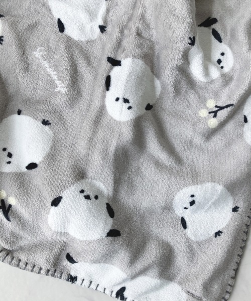 AS KNOW AS plus（アズノゥアズプラス）の「ふわふわアニマルひざ掛け ブランケット（ブランケット・レディース・ベージュ/ネイビー/ベージュ系/ピンク系/ピンク/グレー/アイボリー/ライトベージュ/グレー系/ダークグレー/ミント/ブルー/ネイビー系/グレー系1/ネイビー系1/ブルー系/ベージュ系1/グレー系2・FREE）」の6枚目の写真