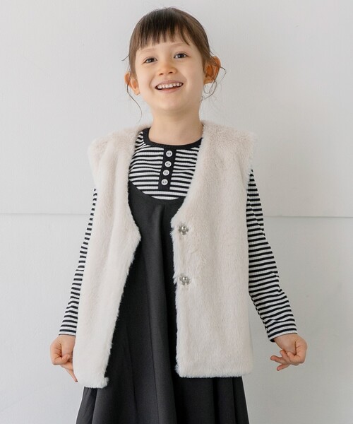 THE SHOP TK (ザ ショップ ティーケー )の「【110-150】フェイクファーベスト(ベスト・キッズ・アイボリー・13/12/14/15 /11)」の1枚目の写真