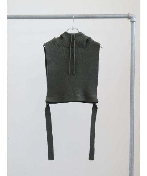KBF（ケイビーエフ）の「KBF フーディーベスト（ベスト・レディース・ダークグリーン/ベージュ・FREE）」の13枚目の写真