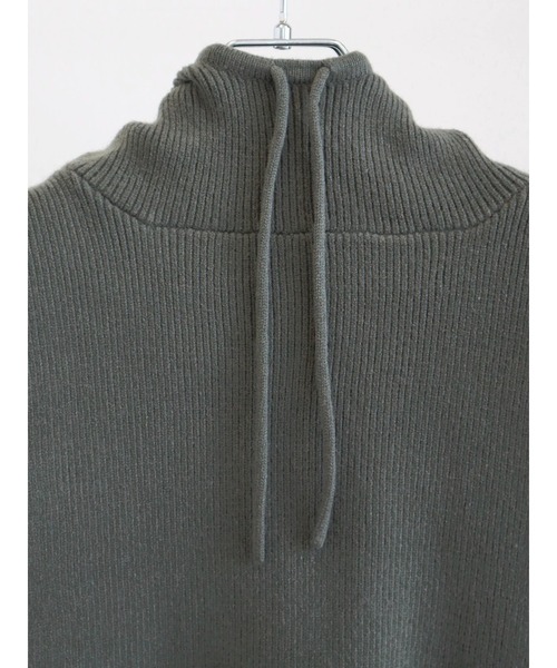 KBF（ケイビーエフ）の「KBF フーディーベスト（ベスト・レディース・ダークグリーン/ベージュ・FREE）」の15枚目の写真