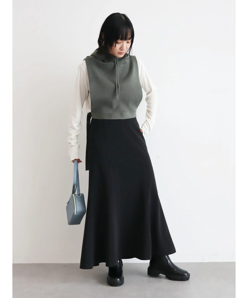 KBF（ケイビーエフ）の「KBF フーディーベスト（ベスト・レディース・ダークグリーン/ベージュ・FREE）」の4枚目の写真