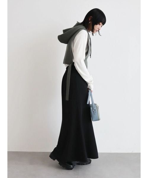 KBF（ケイビーエフ）の「KBF フーディーベスト（ベスト・レディース・ダークグリーン/ベージュ・FREE）」の5枚目の写真