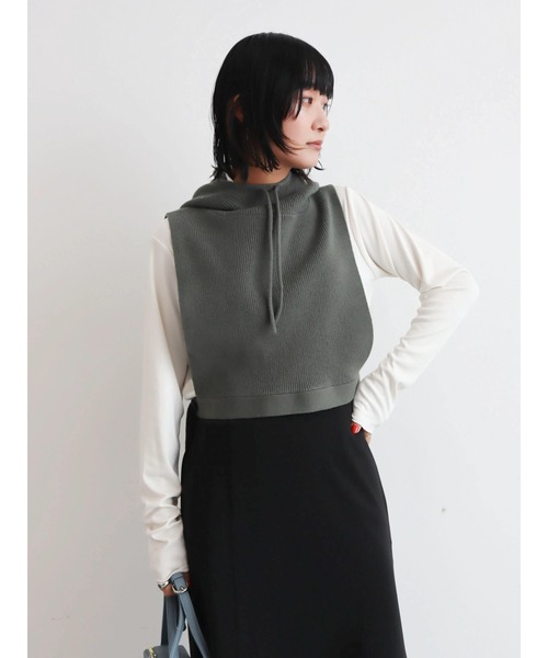 KBF（ケイビーエフ）の「KBF フーディーベスト（ベスト・レディース・ダークグリーン/ベージュ・FREE）」の7枚目の写真