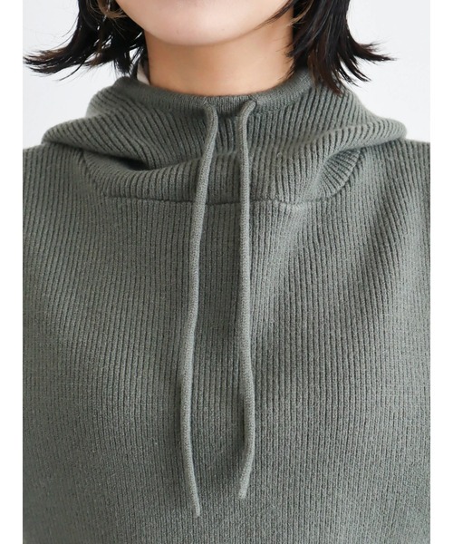 KBF（ケイビーエフ）の「KBF フーディーベスト（ベスト・レディース・ダークグリーン/ベージュ・FREE）」の10枚目の写真